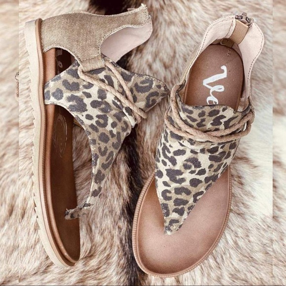 Boho Western Leopard Print Sandals - Picture 2 of 3